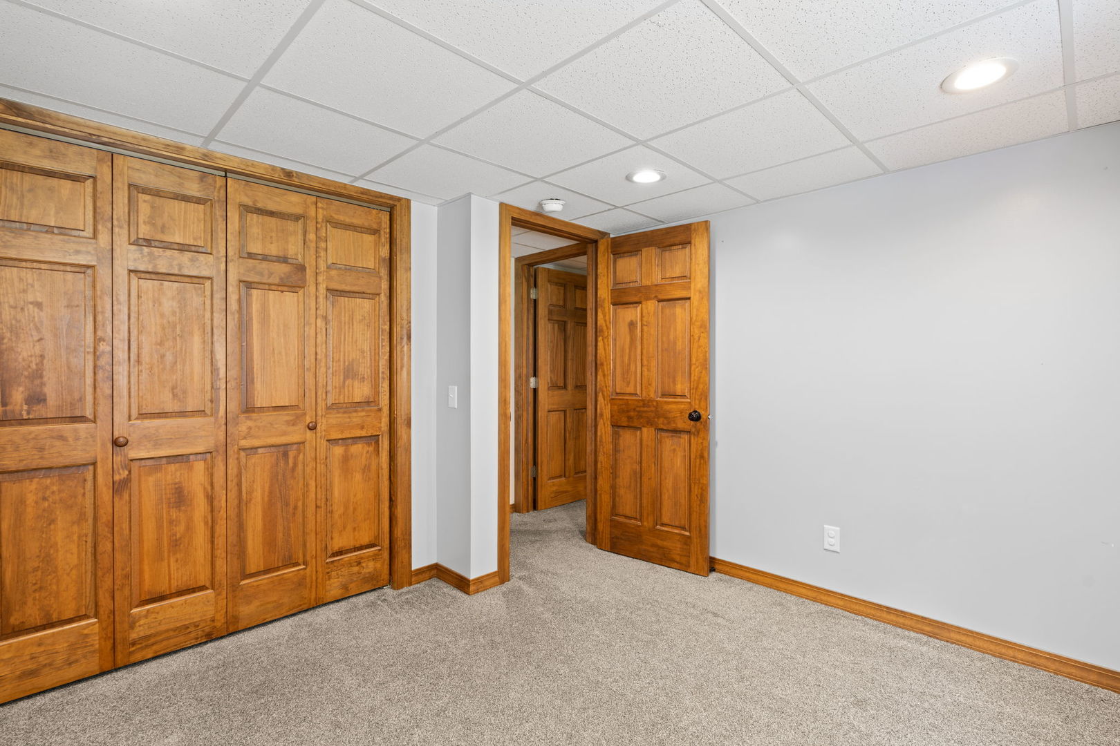 514 Walnut Court Property Photo 26