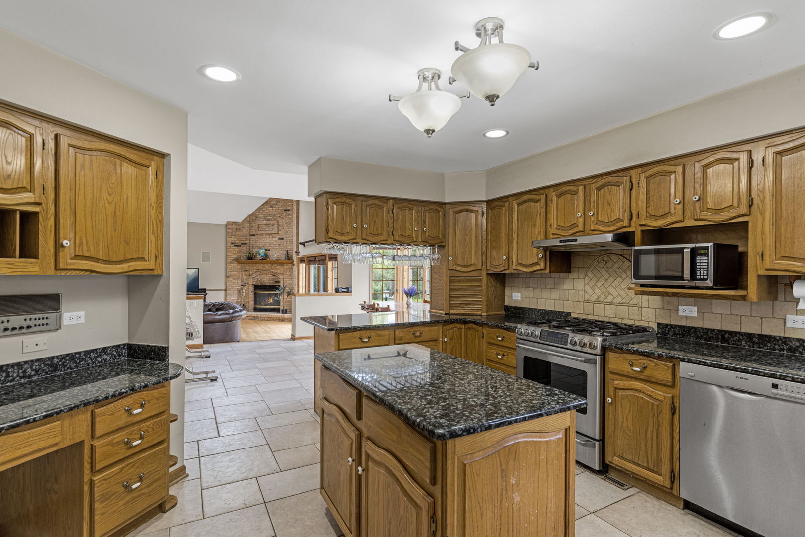 40322 N Golden Eagle Court Property Photo 8