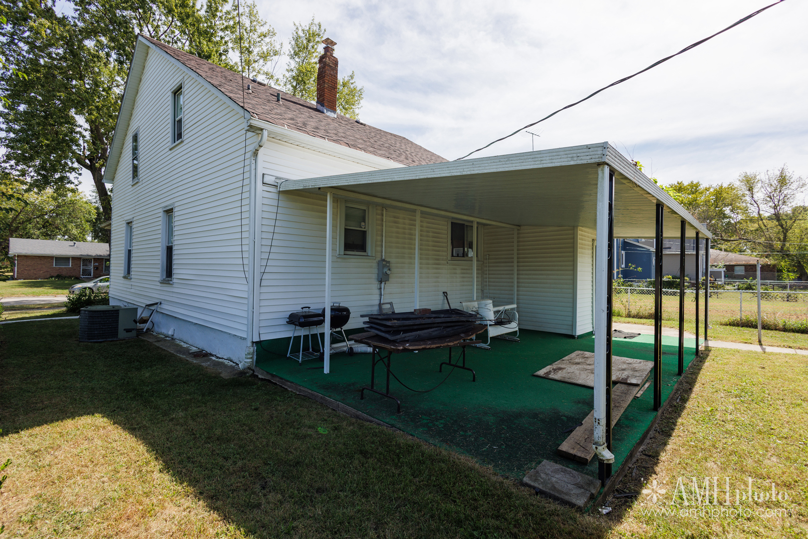 765 N Rosewood Avenue Property Photo 6