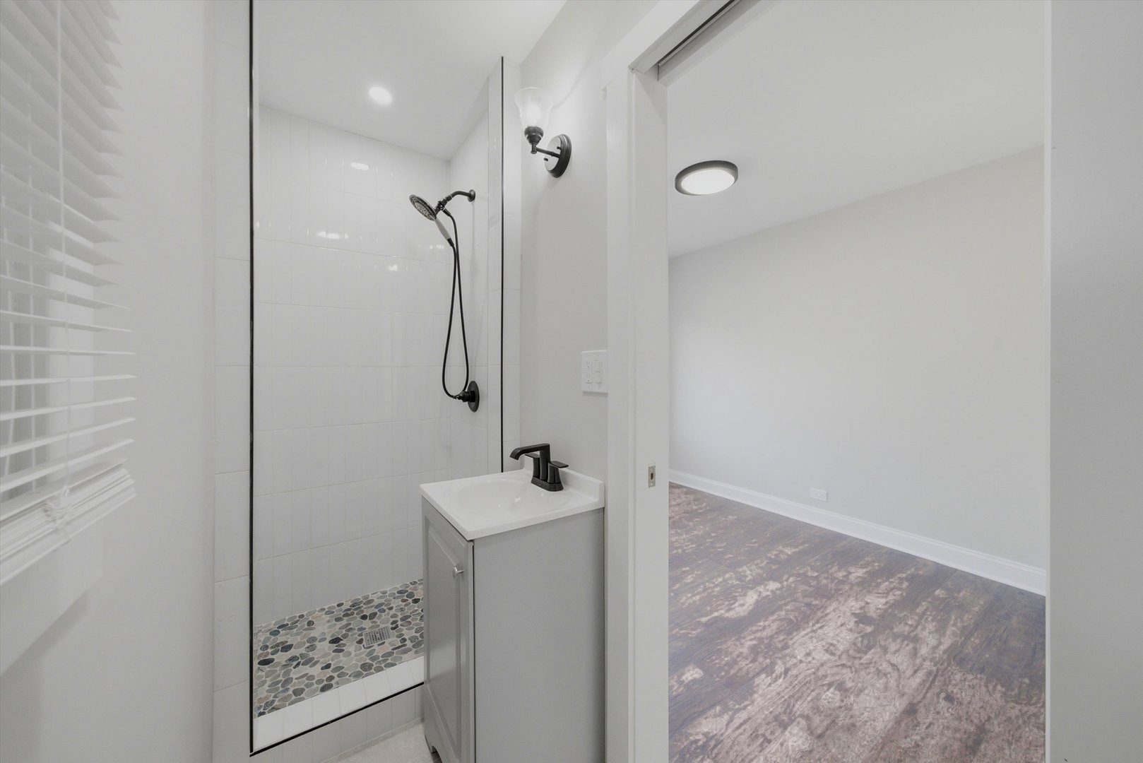 8252 S Marshfield Avenue Property Photo 11