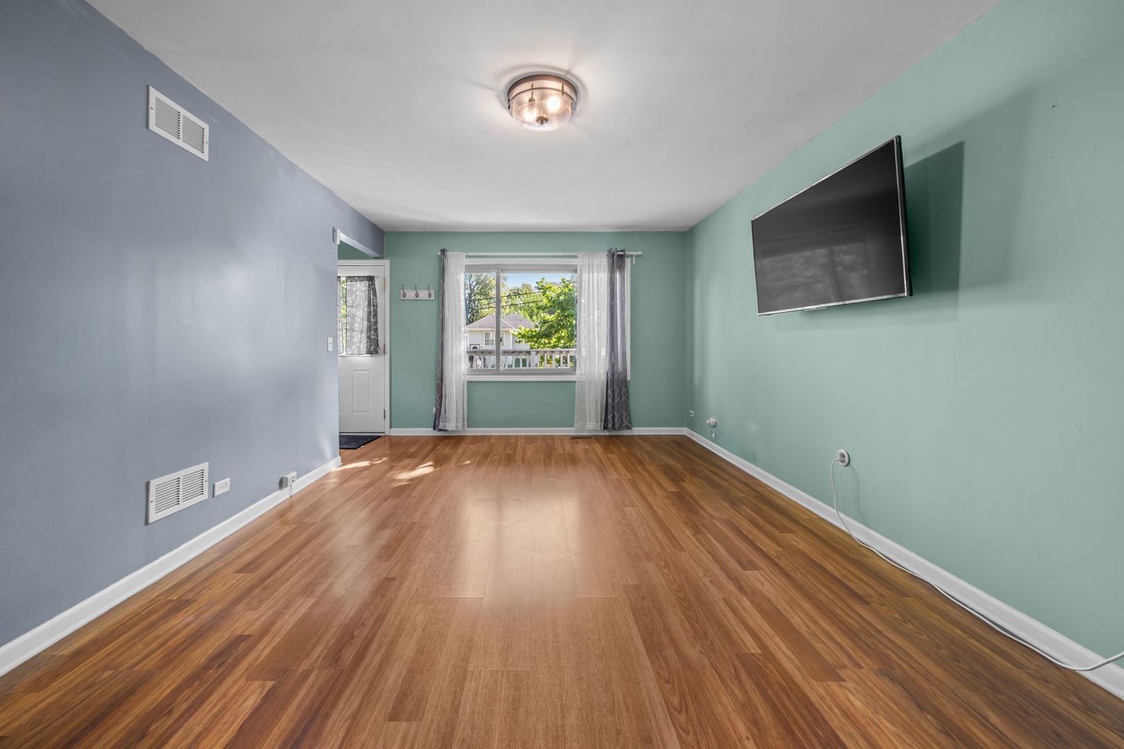 1028 Idlewild Drive Property Photo 8
