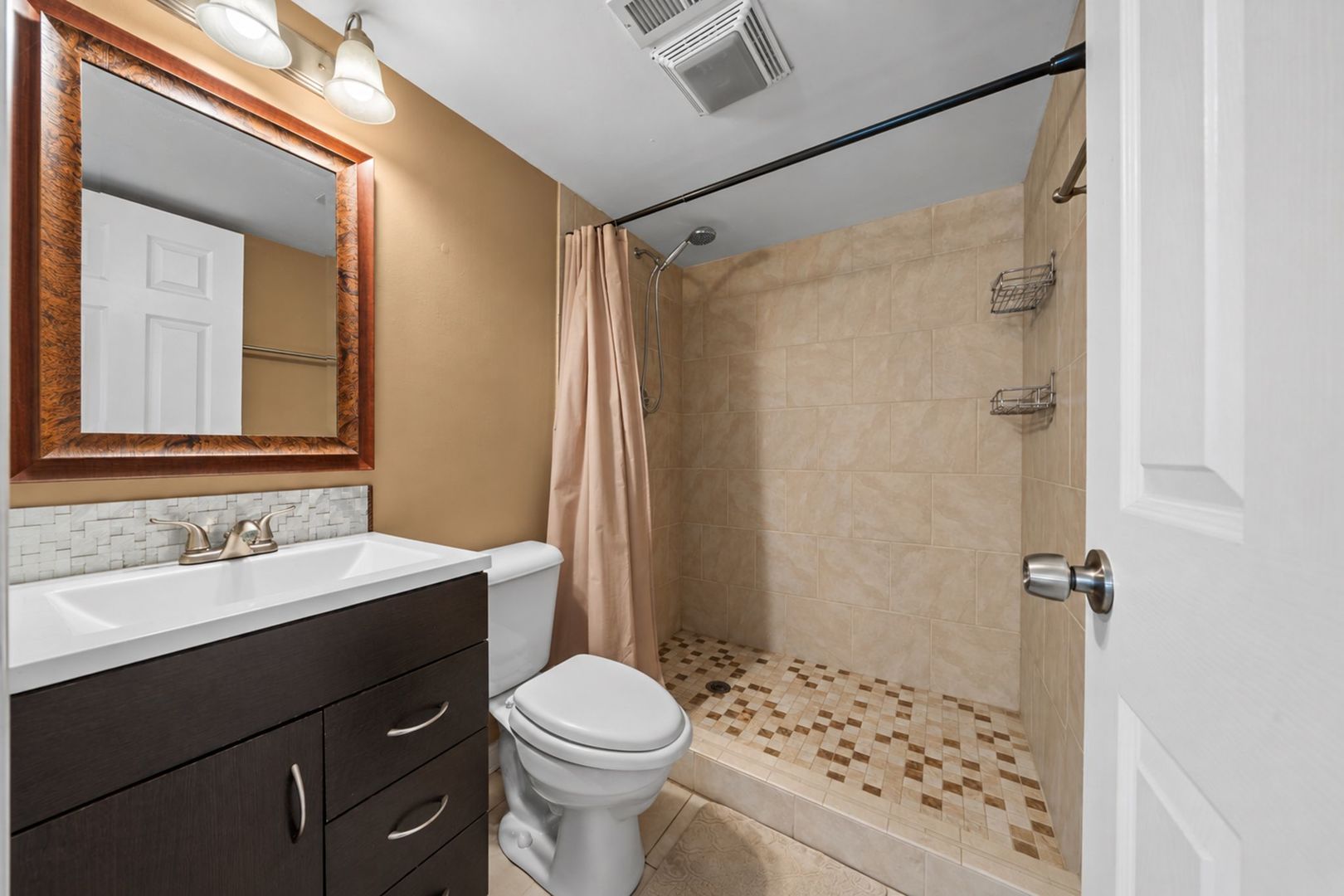 1028 Idlewild Drive Property Photo 20