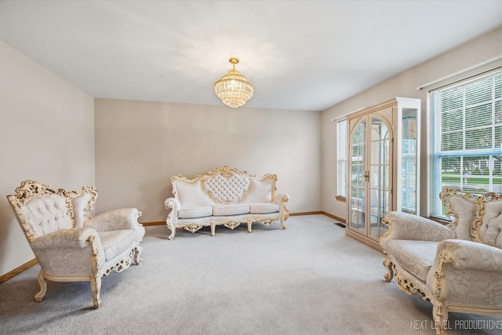2513 Briarwood Court Property Photo 3