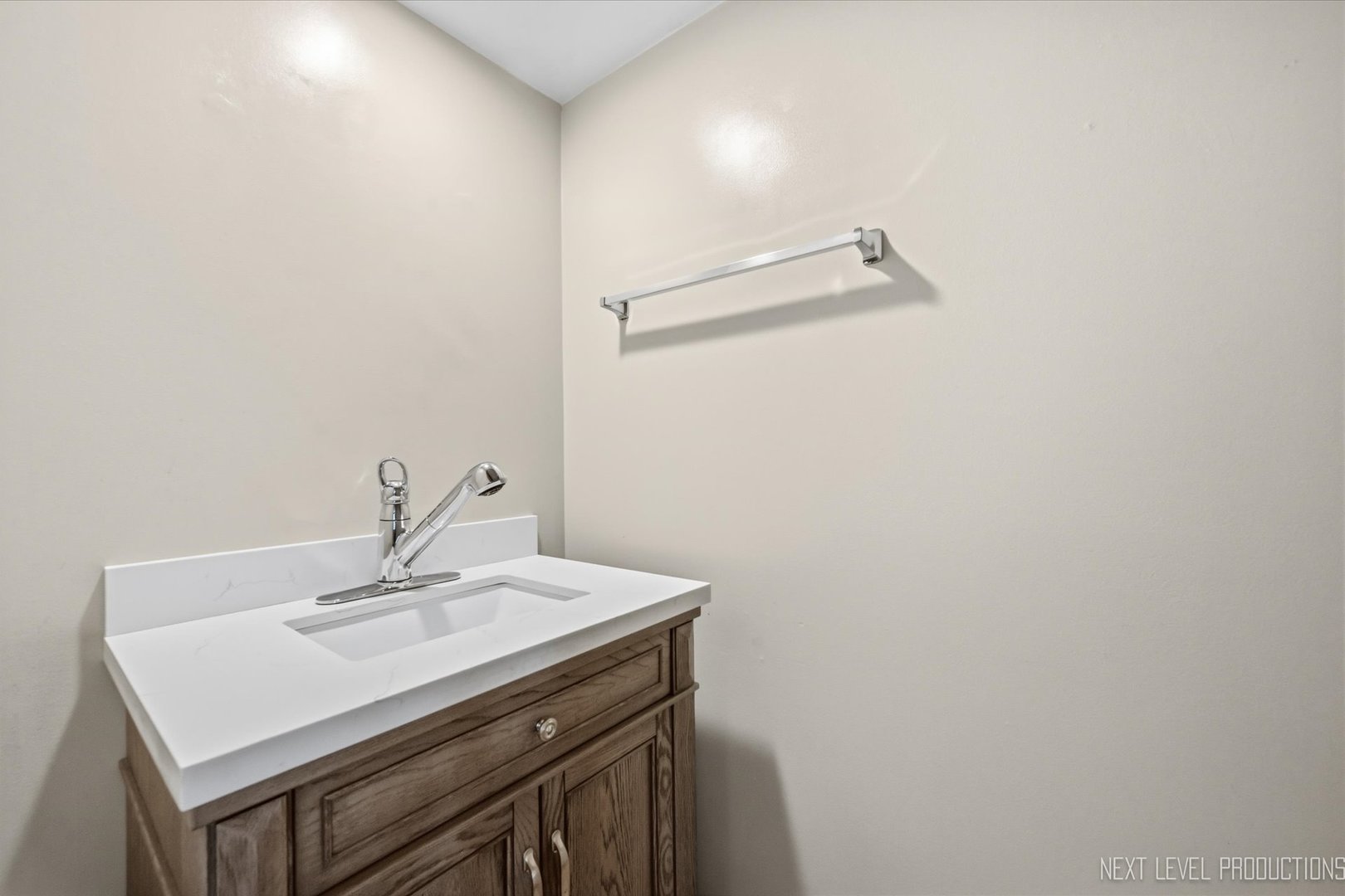2513 Briarwood Court Property Photo 13