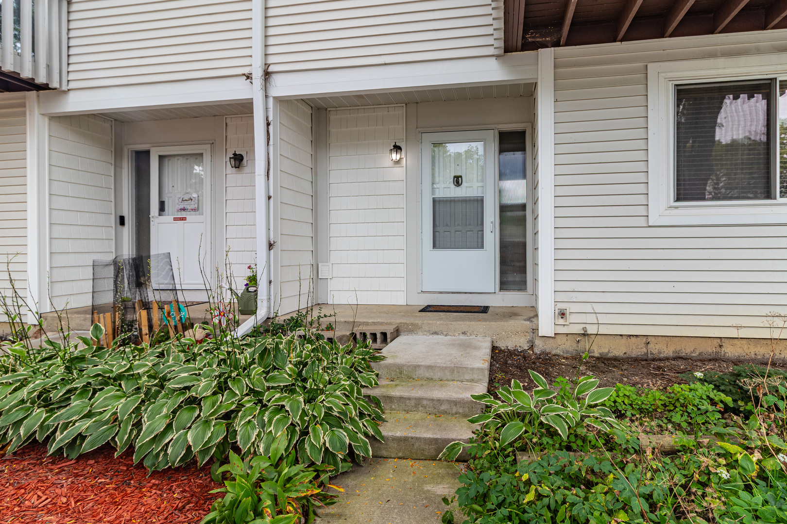 171 Saratoga Court Property Photo 3