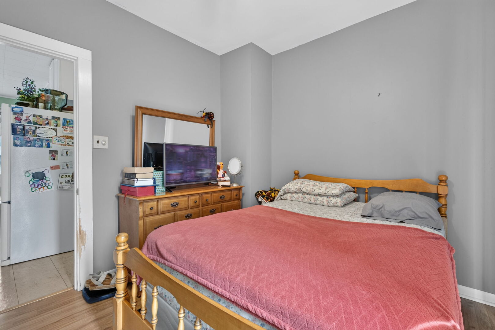 40 S Marguerite Street Property Photo 16
