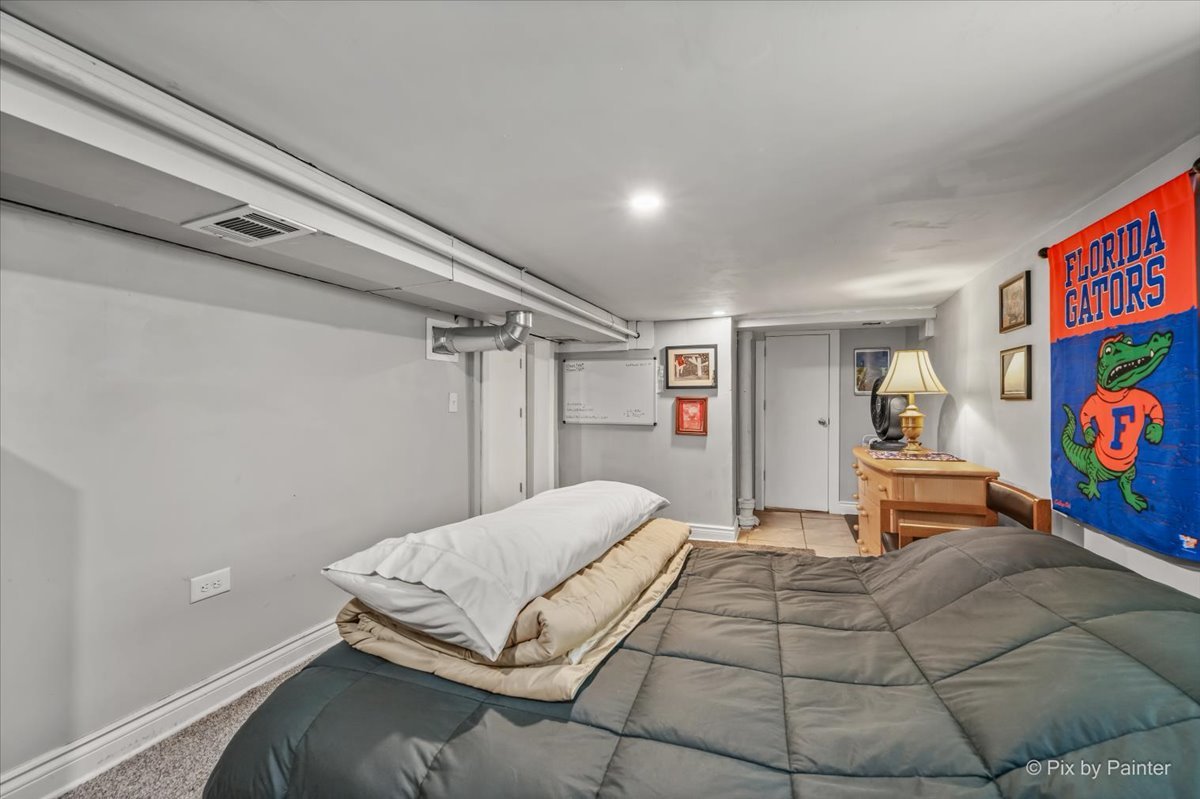 5942 W Thorndale Avenue Property Photo 30