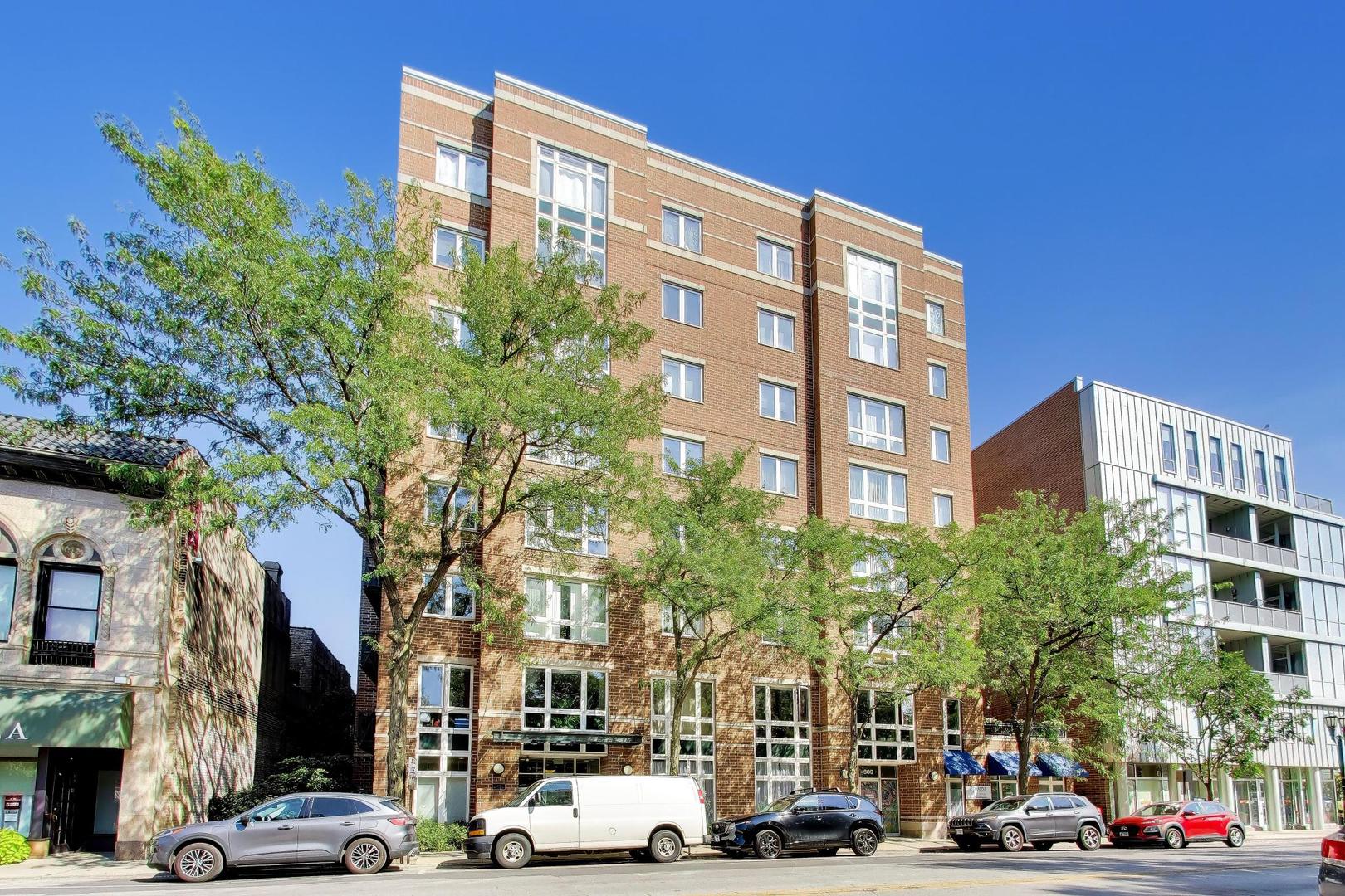 811 Chicago Avenue 609 Property Photo 1
