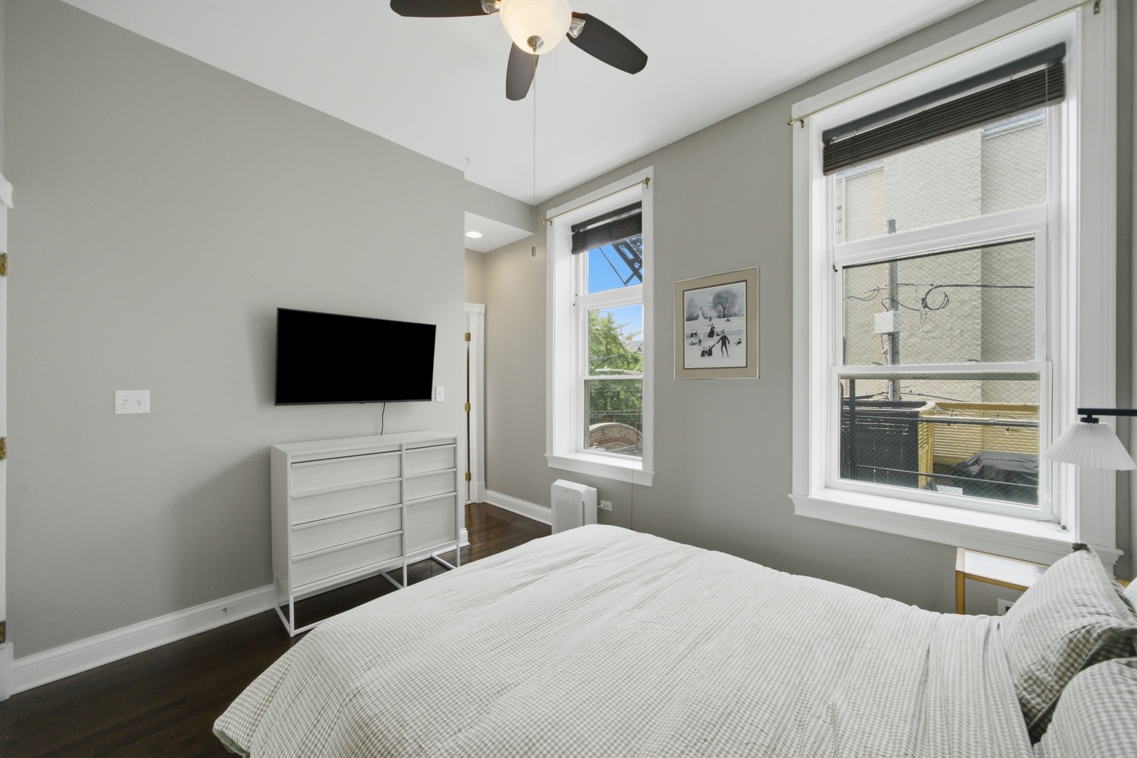 1528 N Paulina Street C Property Photo 9
