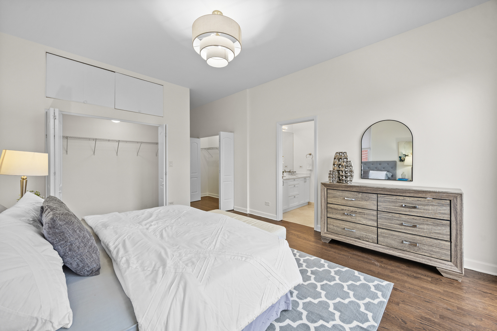 2020 W Pierce Avenue 8 Property Photo 13
