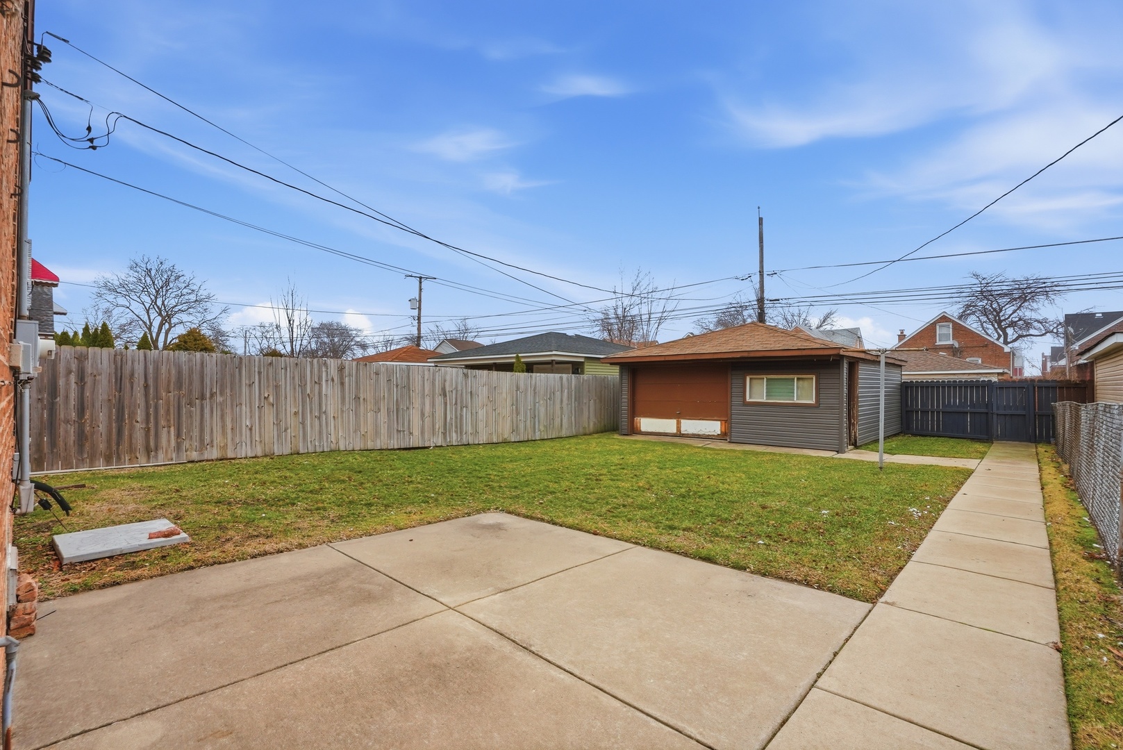 10941 S Avenue C Property Photo 15