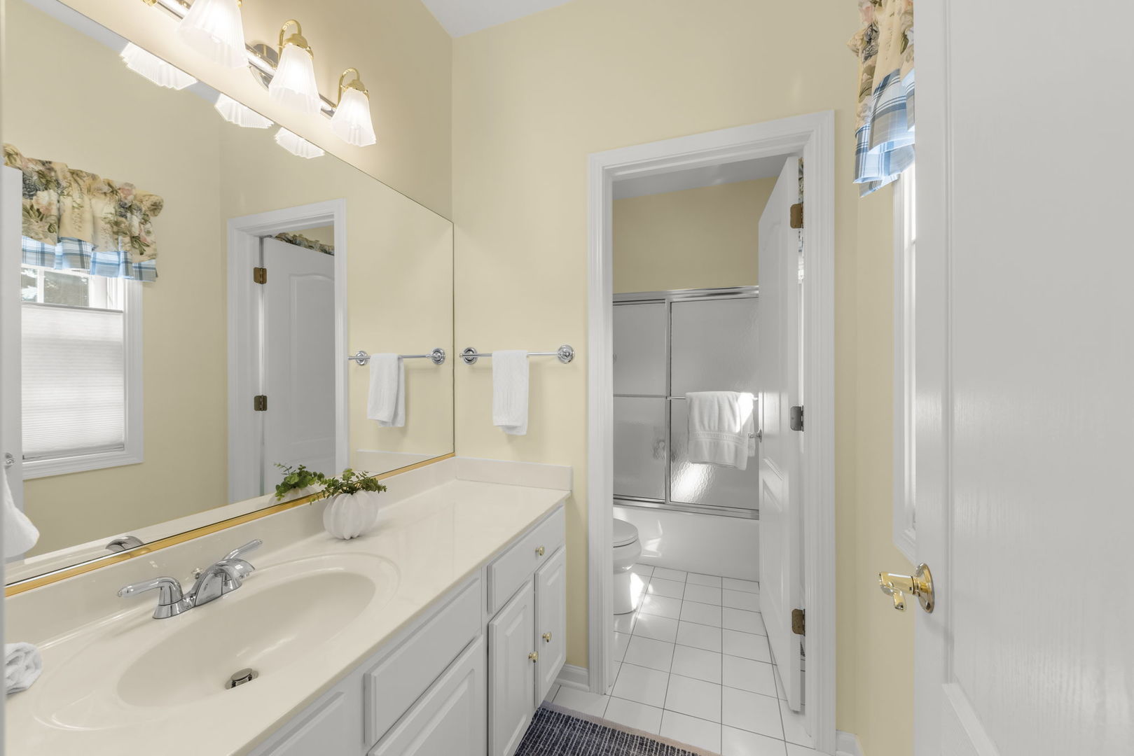 1n955 Saddlewood Drive Property Photo 20