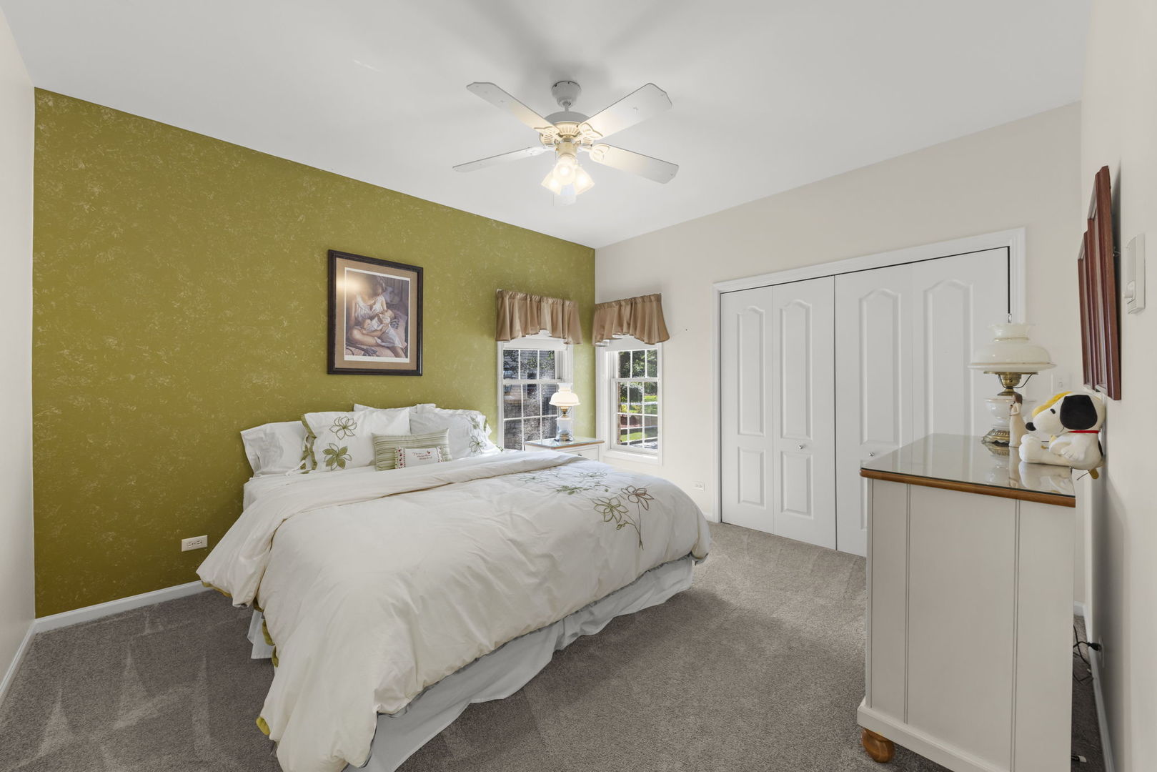 1n955 Saddlewood Drive Property Photo 21