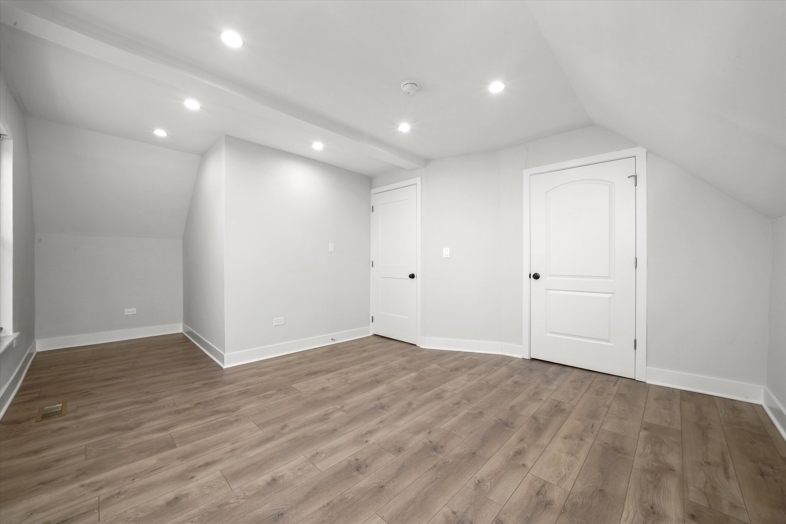 7356 S Kenwood Avenue Property Photo 15