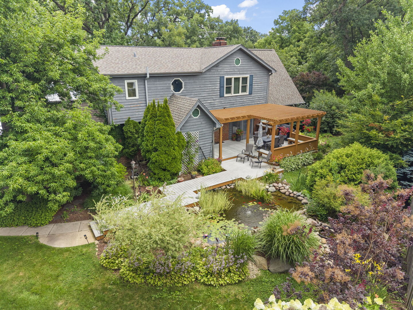 27w118 Cove Lane Property Photo 45