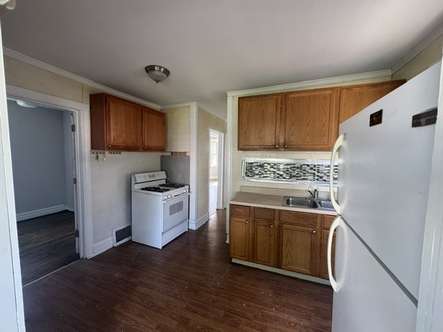2316 S 59th Court Property Photo 12