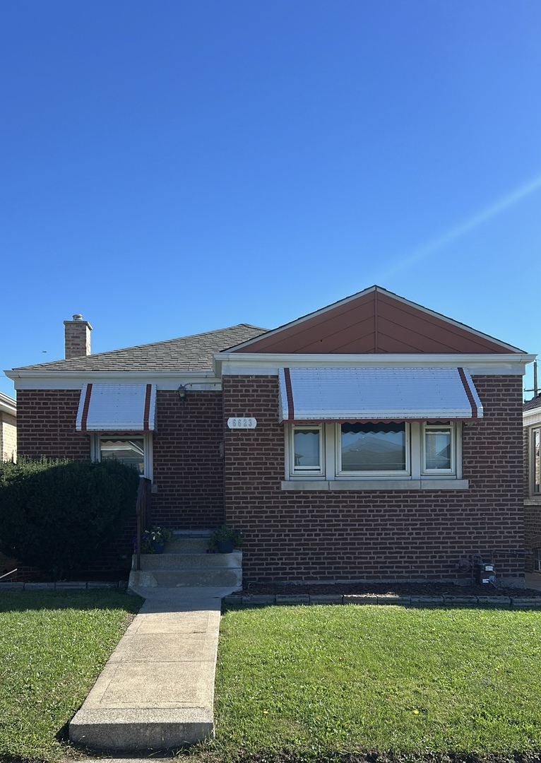 6623 S Knox Avenue Property Photo 1