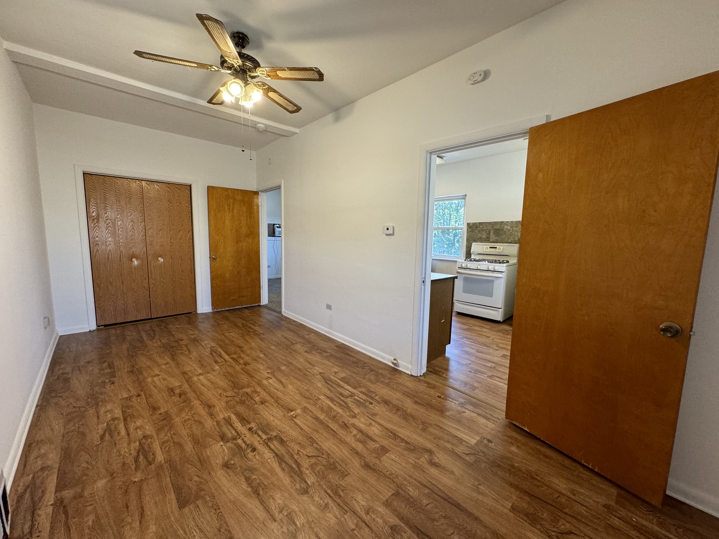 3s230 Warren Avenue 4 Property Photo 2