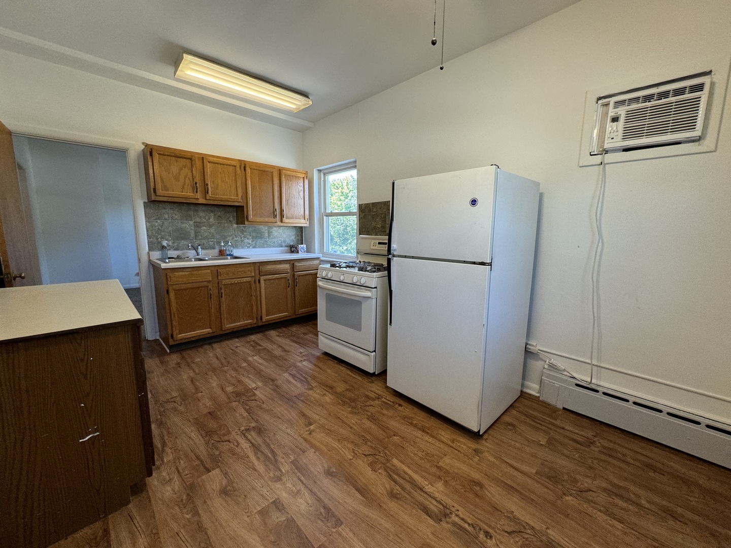 3s230 Warren Avenue 4 Property Photo 3