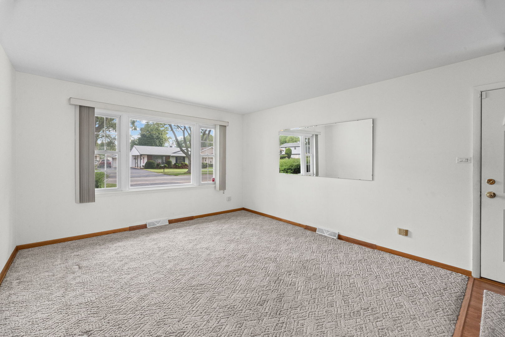 2207 Kingfisher Lane Property Photo 4