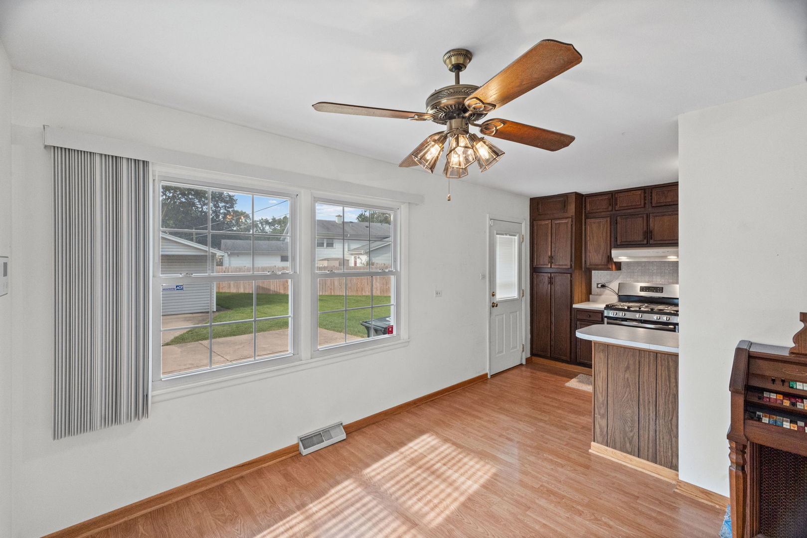 2207 Kingfisher Lane Property Photo 10