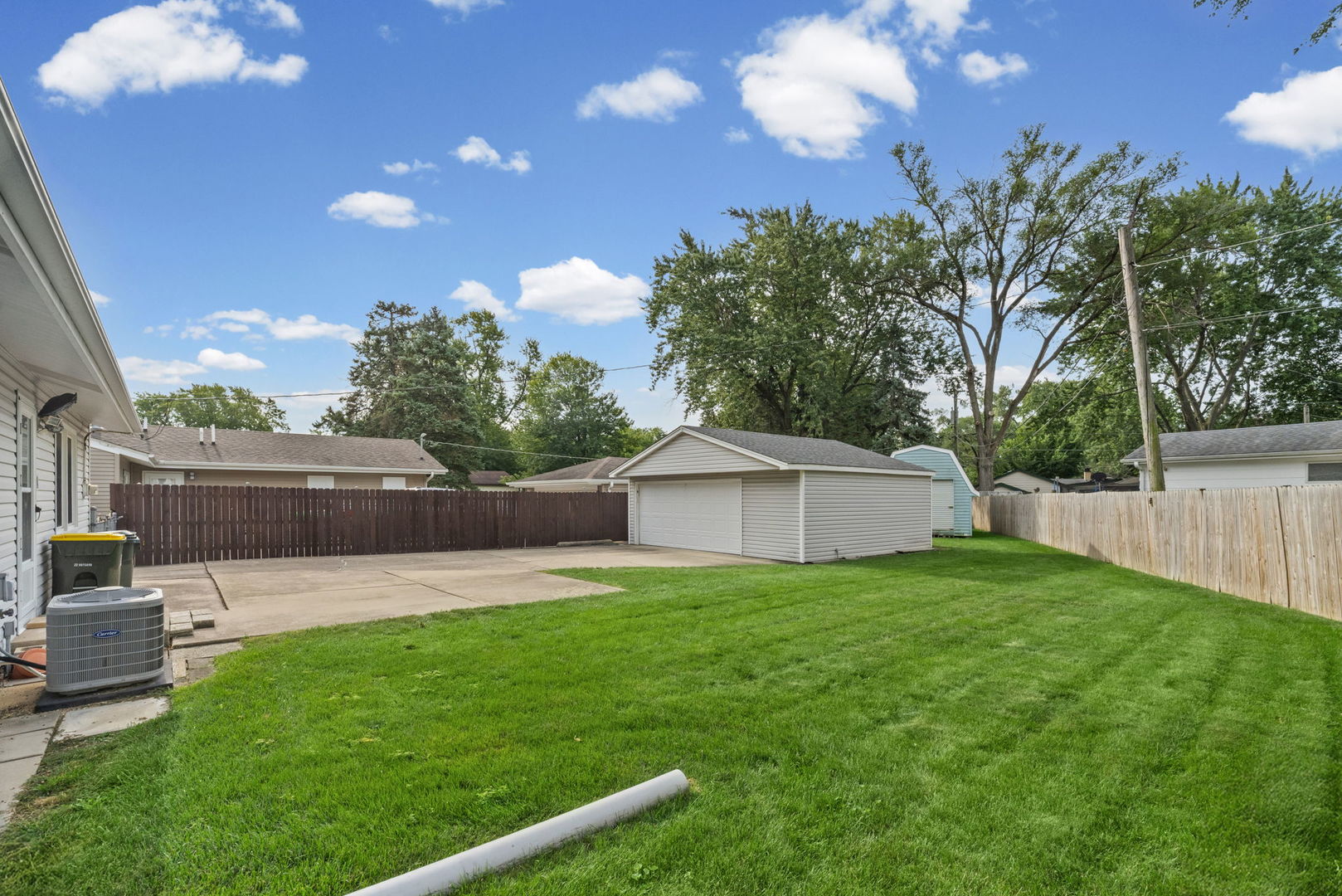 2207 Kingfisher Lane Property Photo 24