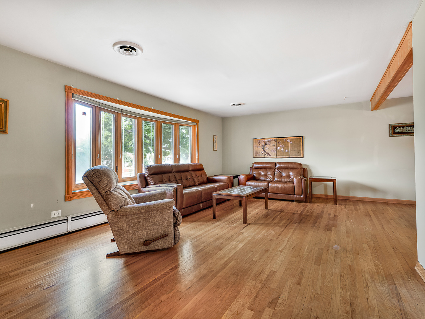 661 Winston Drive Property Photo 4
