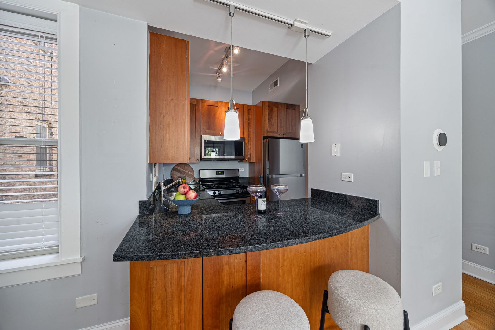 2150 W Ainslie Street 3e Property Photo 7