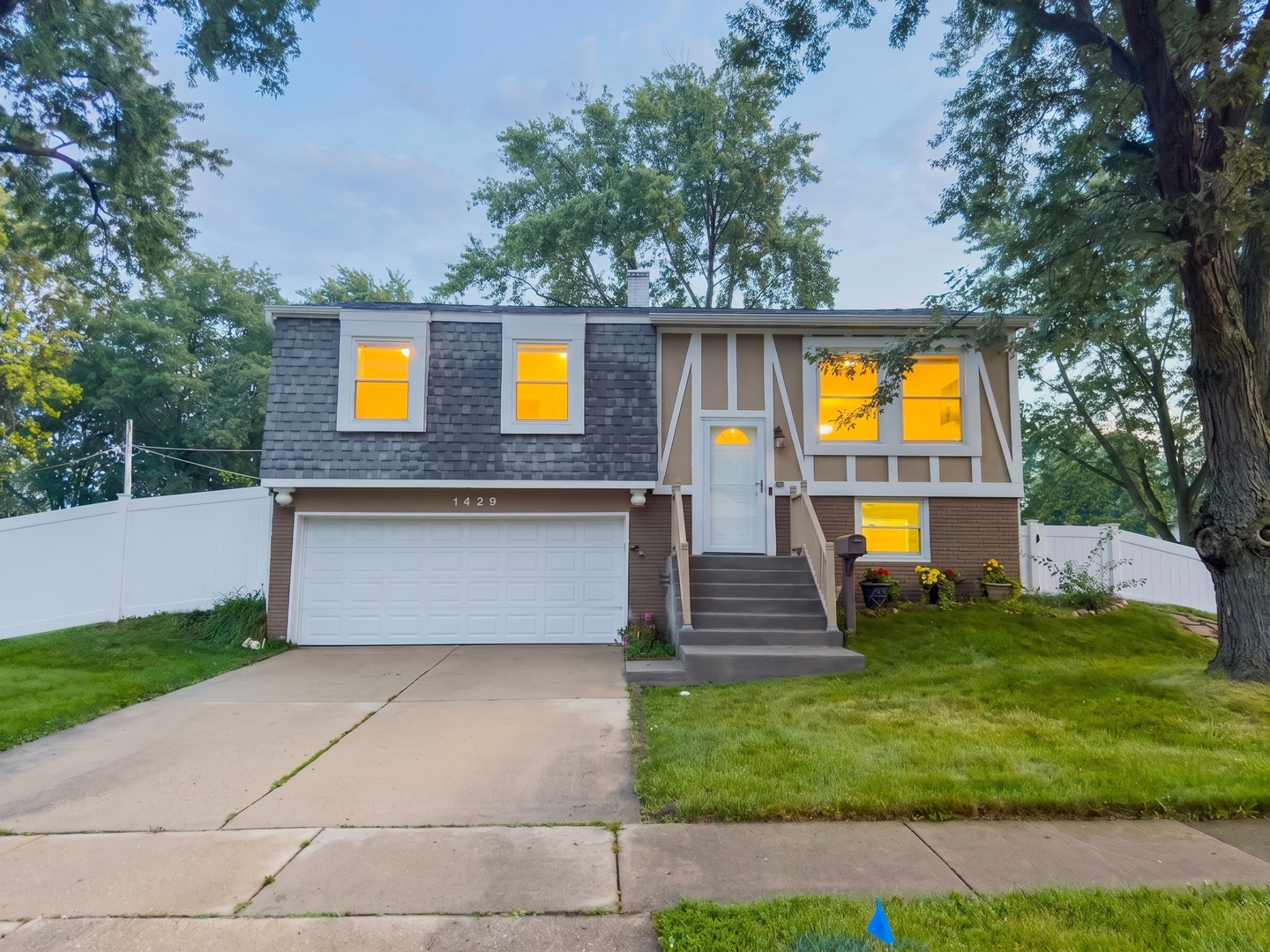 1429 N Green Meadows Boulevard Property Photo 1