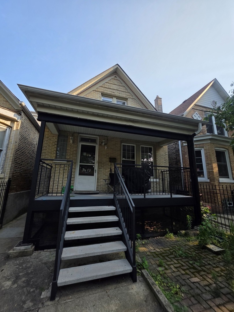 3419 W Beach Avenue 2 Property Photo 1