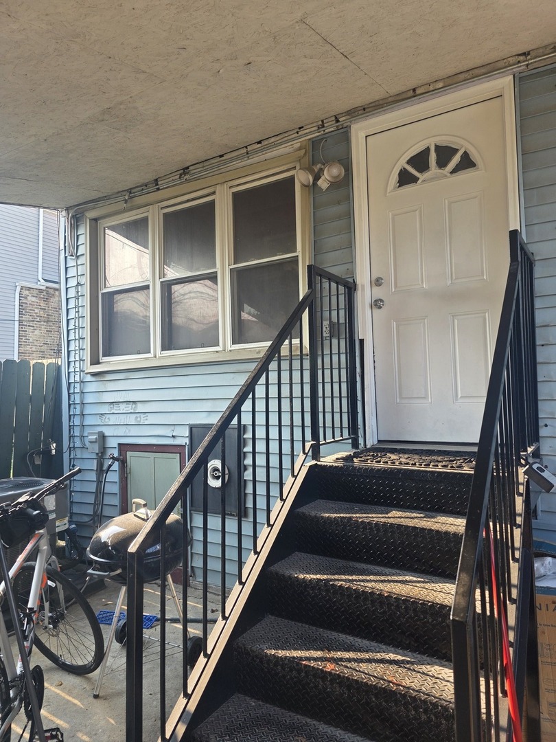 3419 W Beach Avenue 2 Property Photo 10