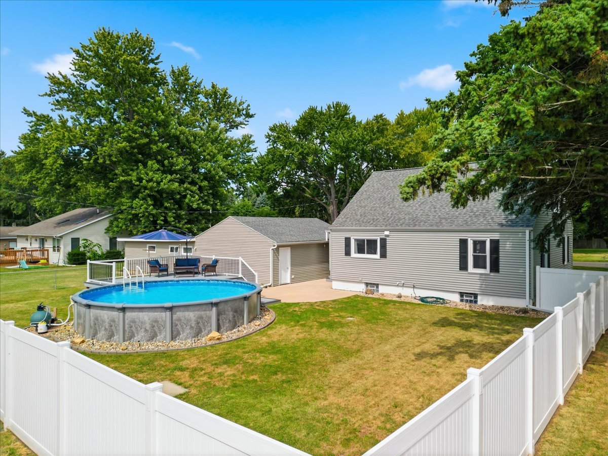 1510 Sycamore Drive Property Photo 22