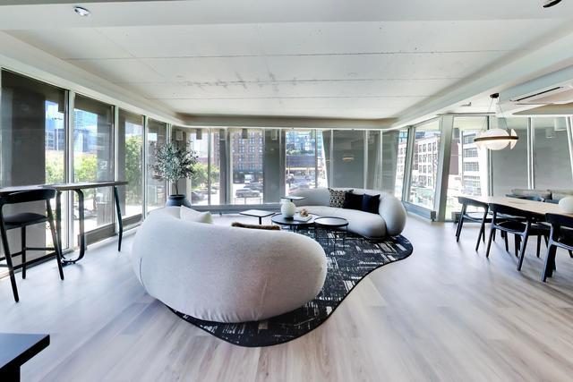 740 W Fulton Street 1306 Property Photo 19