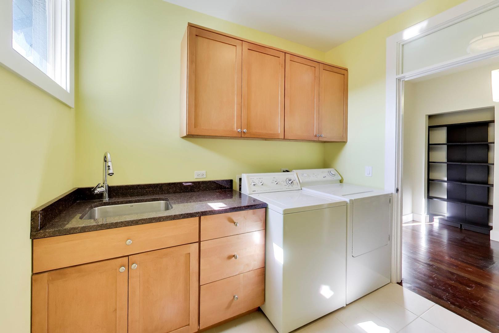 535 Cedar Street Property Photo 38