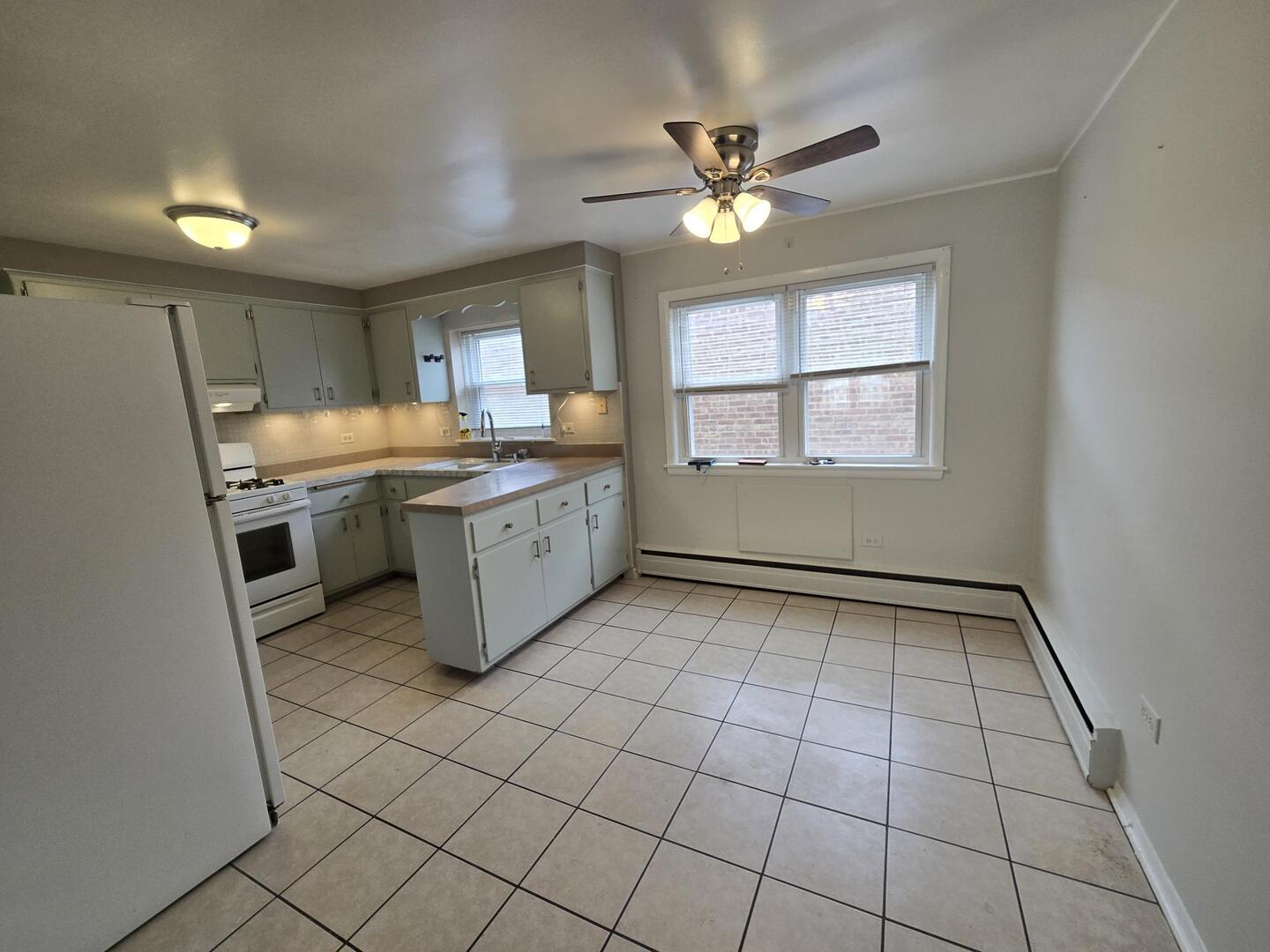 5848 W Irving Park Road Property Photo 16