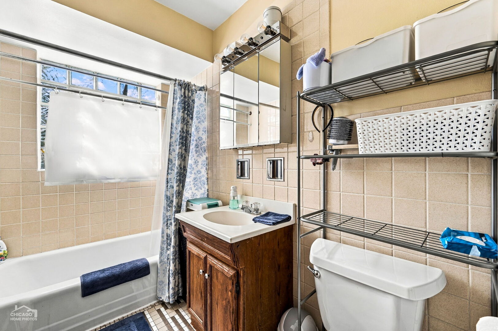 5848 W Irving Park Road Property Photo 21