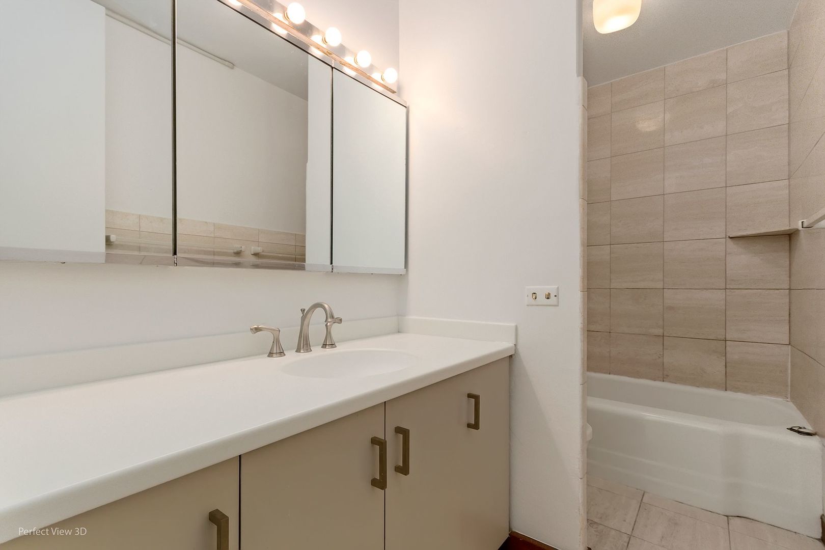 535 N Michigan Avenue 2503 Property Photo 16