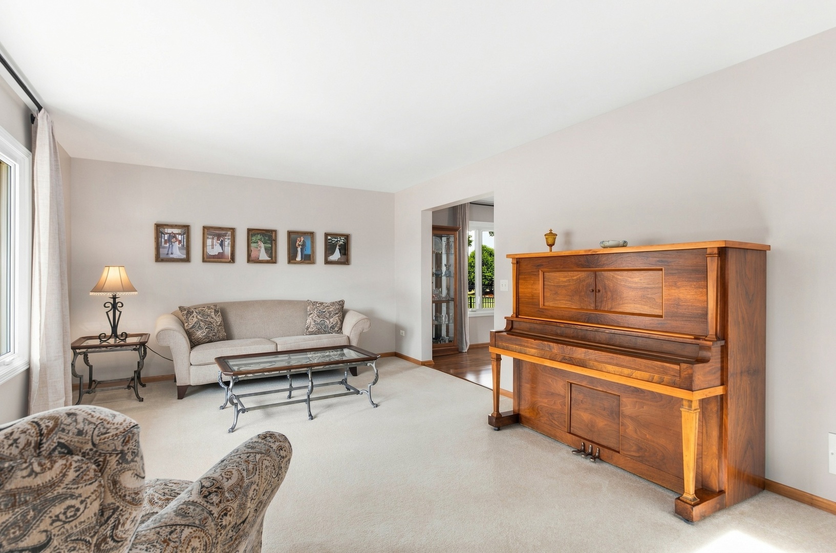 25230 W Monroe Court Property Photo 6