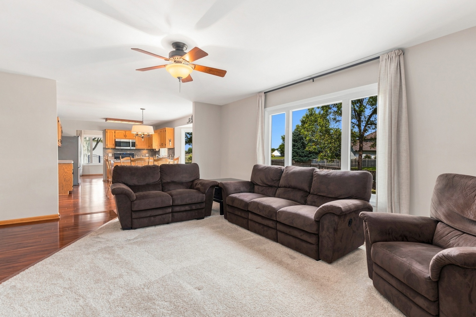 25230 W Monroe Court Property Photo 12