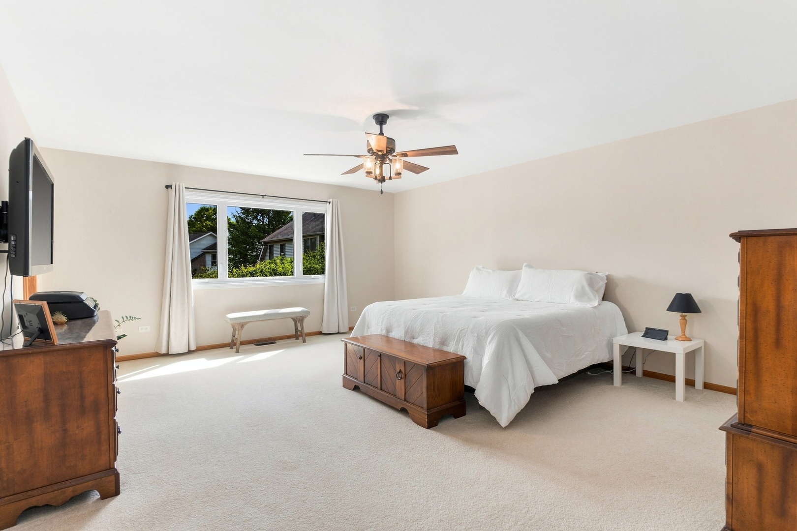 25230 W Monroe Court Property Photo 15