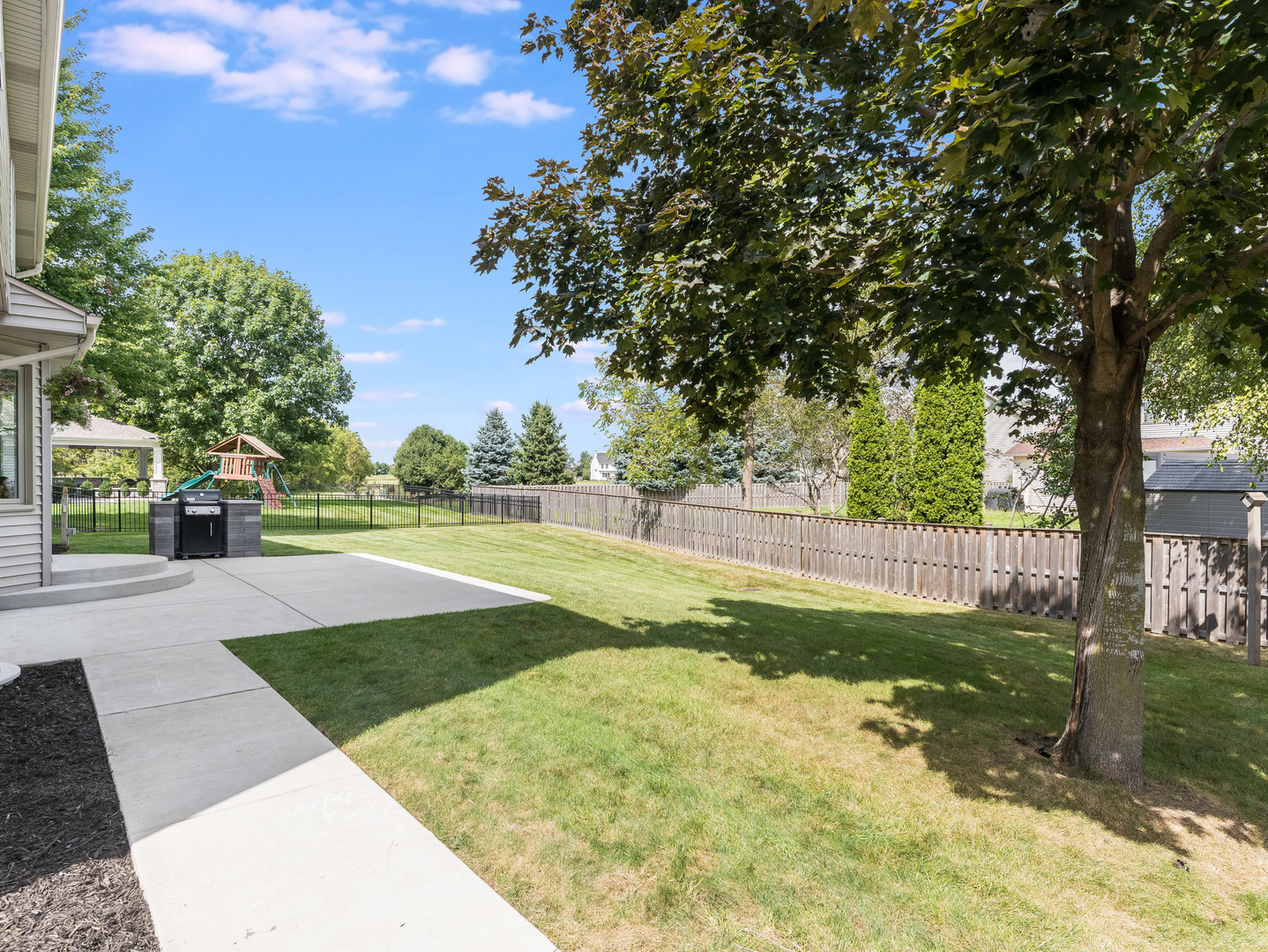 25230 W Monroe Court Property Photo 28