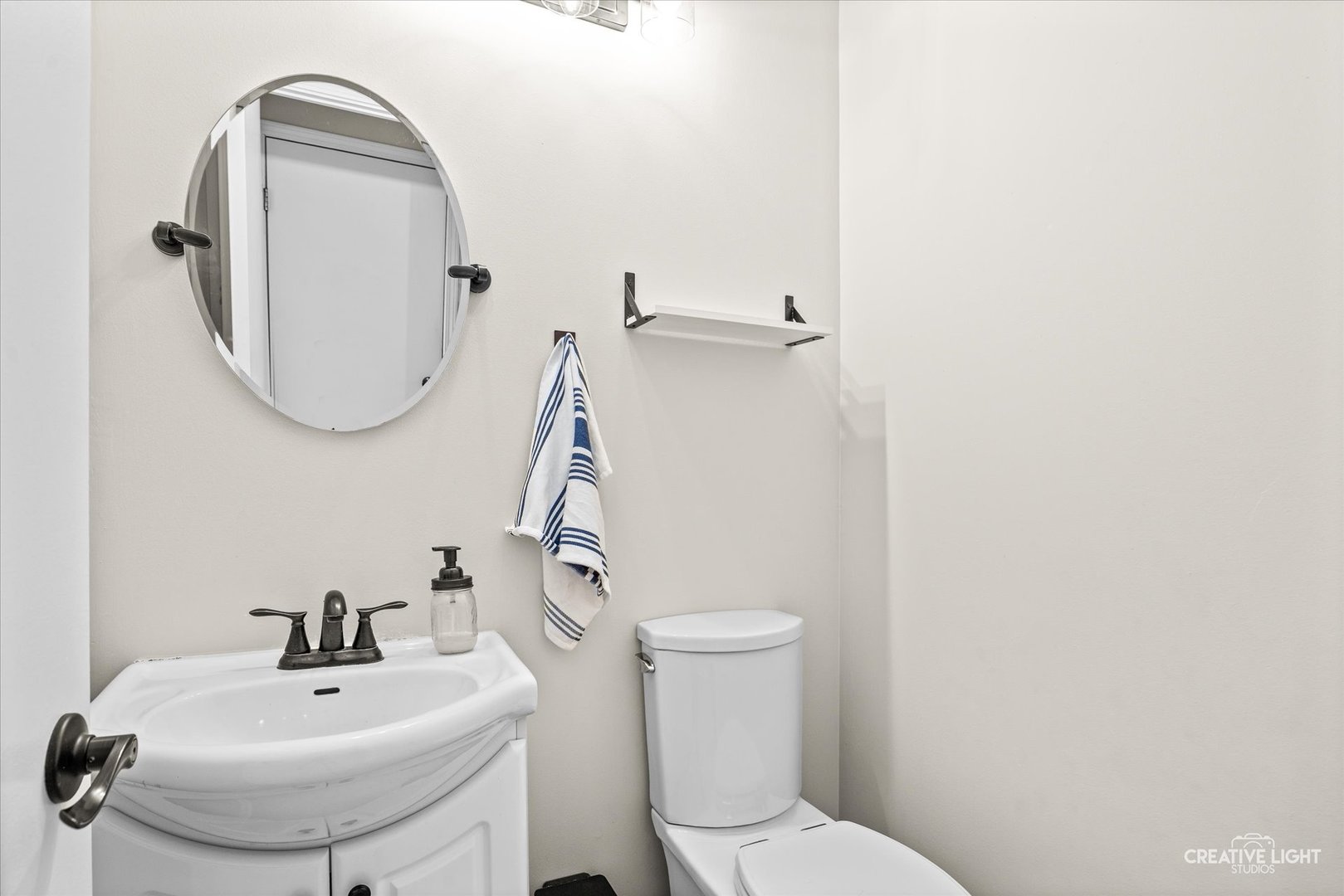 659 Glacier Trail Property Photo 11