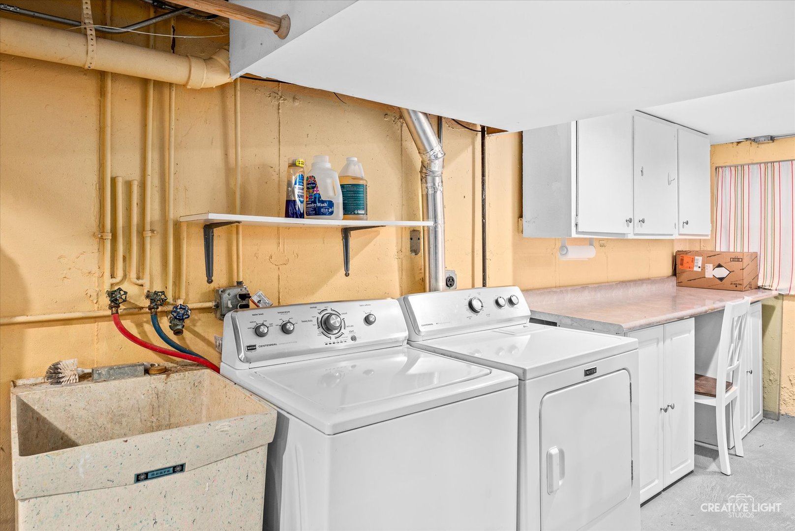659 Glacier Trail Property Photo 12