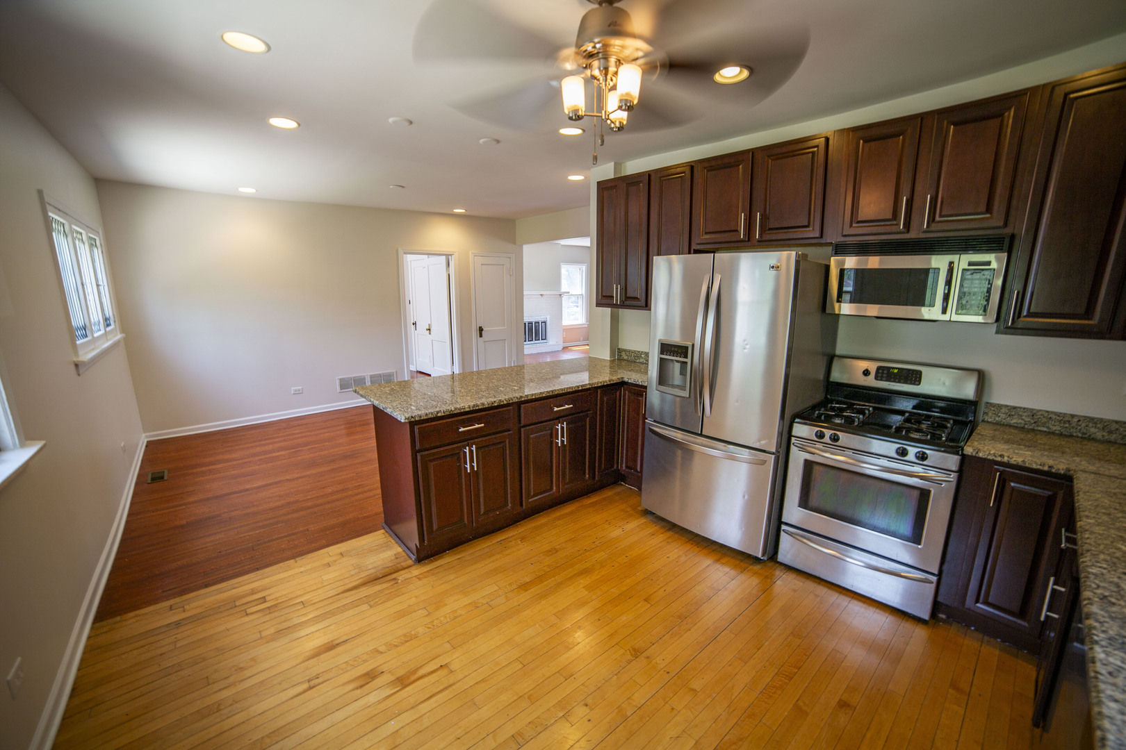 11359 S Bell Avenue Property Photo 15