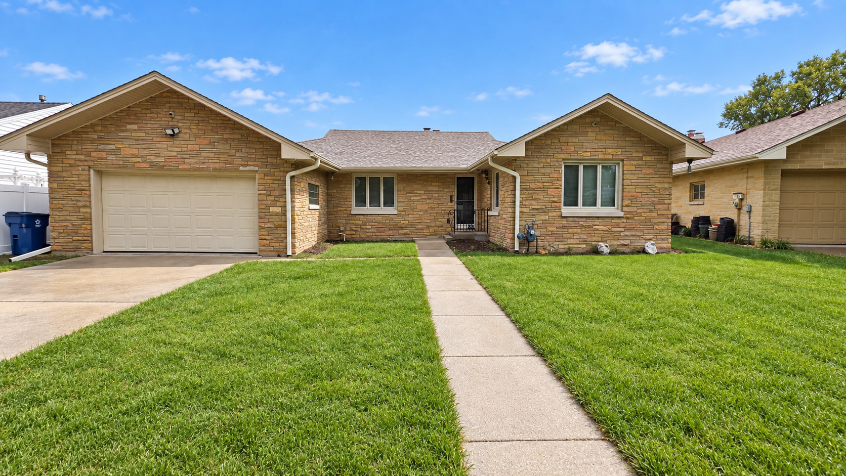 760 Riverside Court Property Photo 2