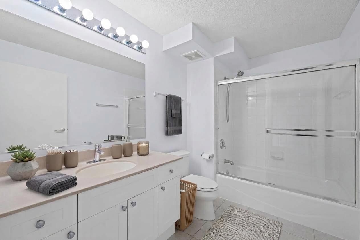 800 Elgin Road 609 Property Photo 9