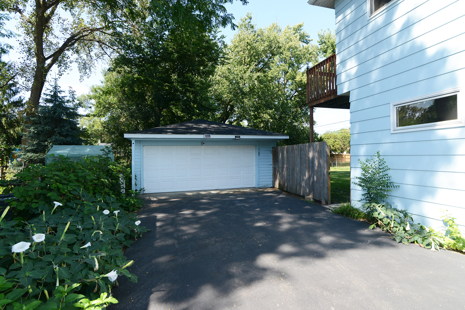 6308 Saratoga Avenue Property Photo 3