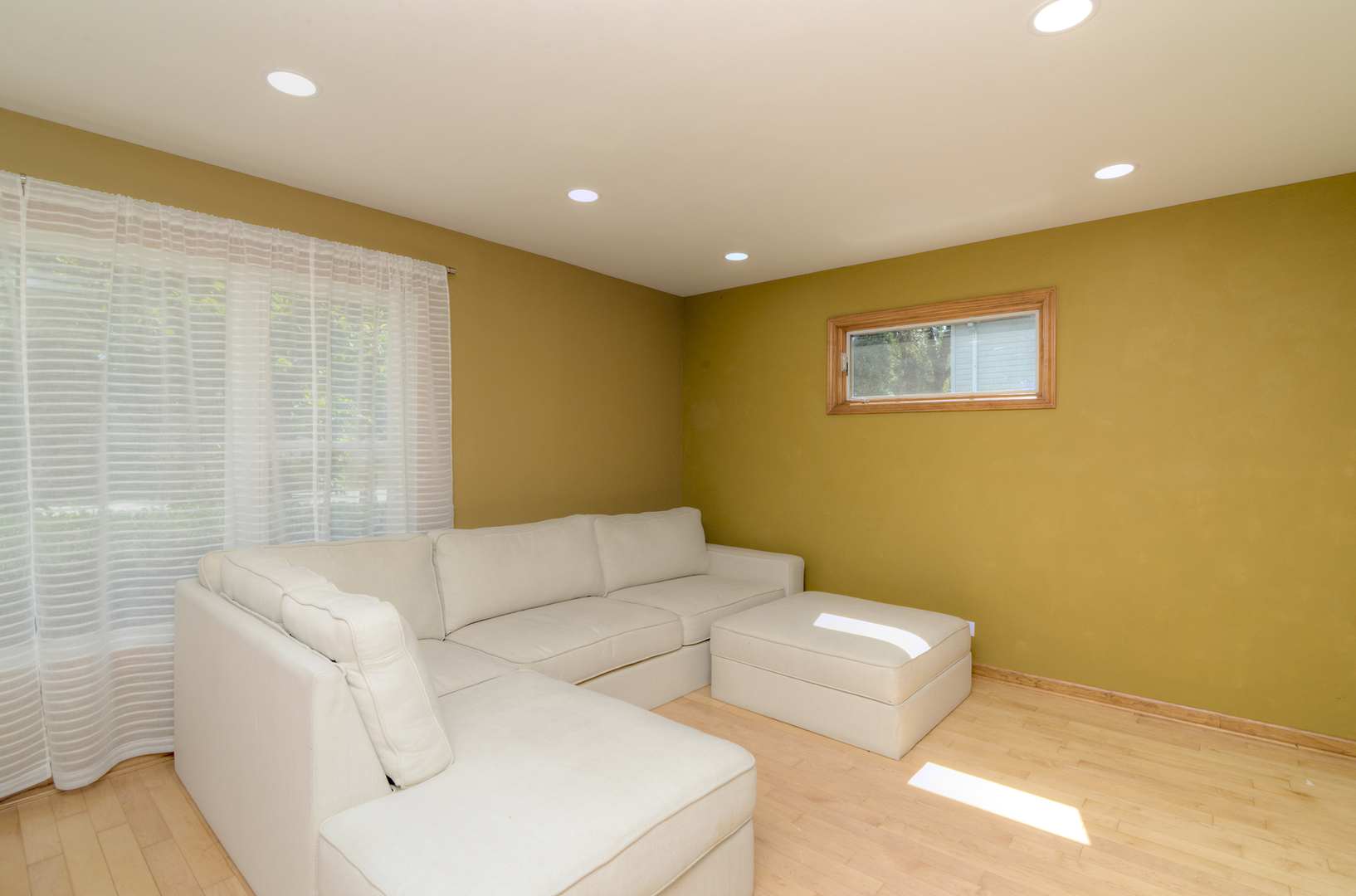 6308 Saratoga Avenue Property Photo 12