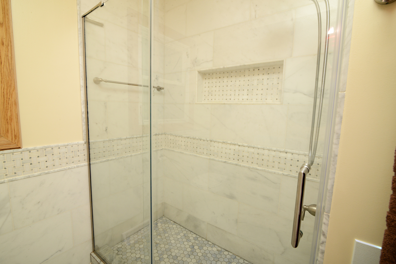 6308 Saratoga Avenue Property Photo 22