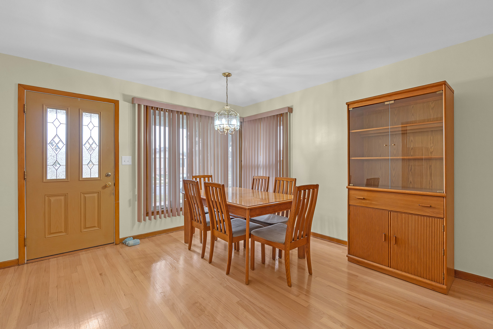 1528 N 21 Avenue Property Photo 3